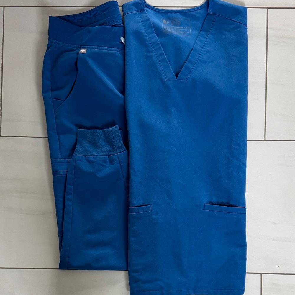 Figs Blue Scrub Set